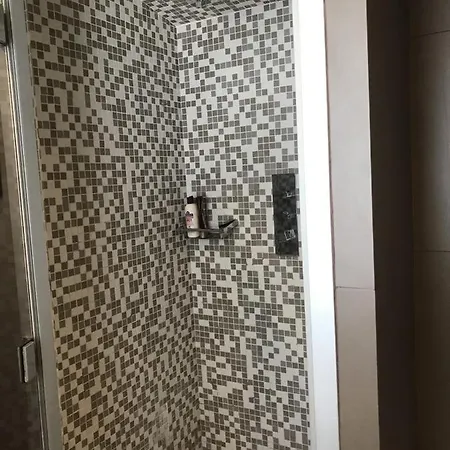 Montfleury, 2 Terrasses, 2 , 2 Sdb , Pkg Prive Piscine, 15 Min Walk To Croisette And Palais Des Festivals Appartement *