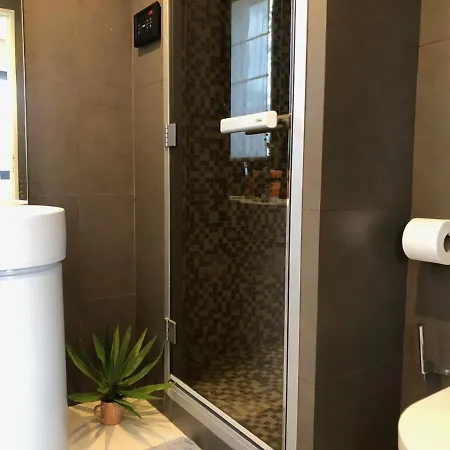 Montfleury, 2 Terrasses, 2 , 2 Sdb , Pkg Prive Piscine, 15 Min Walk To Croisette And Palais Des Festivals * Cannes