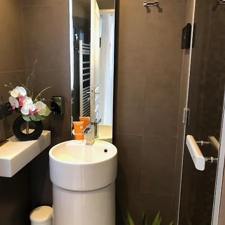 Montfleury, 2 Terrasses, 2 , 2 Sdb , Pkg Prive Piscine, 15 Min Walk To Croisette And Palais Des Festivals *