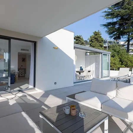 Terrasses De Montfleury - Spacieux, 2 Terrasses, Parking Prive, Piscine, 15 Min Du Palais Et Plages Канны