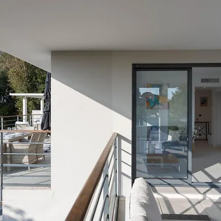 Terrasses De Montfleury - Spacieux, 2 Terrasses, Parking Prive, Piscine, 15 Min Du Palais Et Plages アパート *