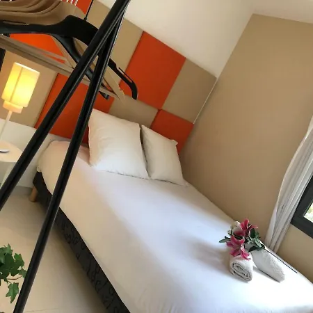 Montfleury, 2 Terrasses, 2 , 2 Sdb , Pkg Privé Piscine, 15 Min Walk To Croisette Beach&palais Des Festivals