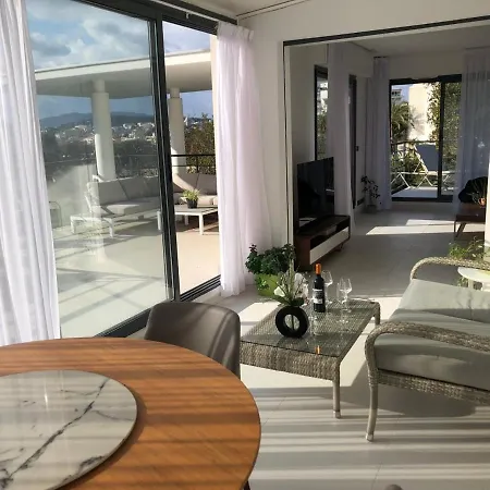 Apartamento Montfleury, 2 Terrasses, 2 , 2 Sdb , Pkg Privé Piscine, 15 Min Walk To Croisette Beach&palais Des Festivals